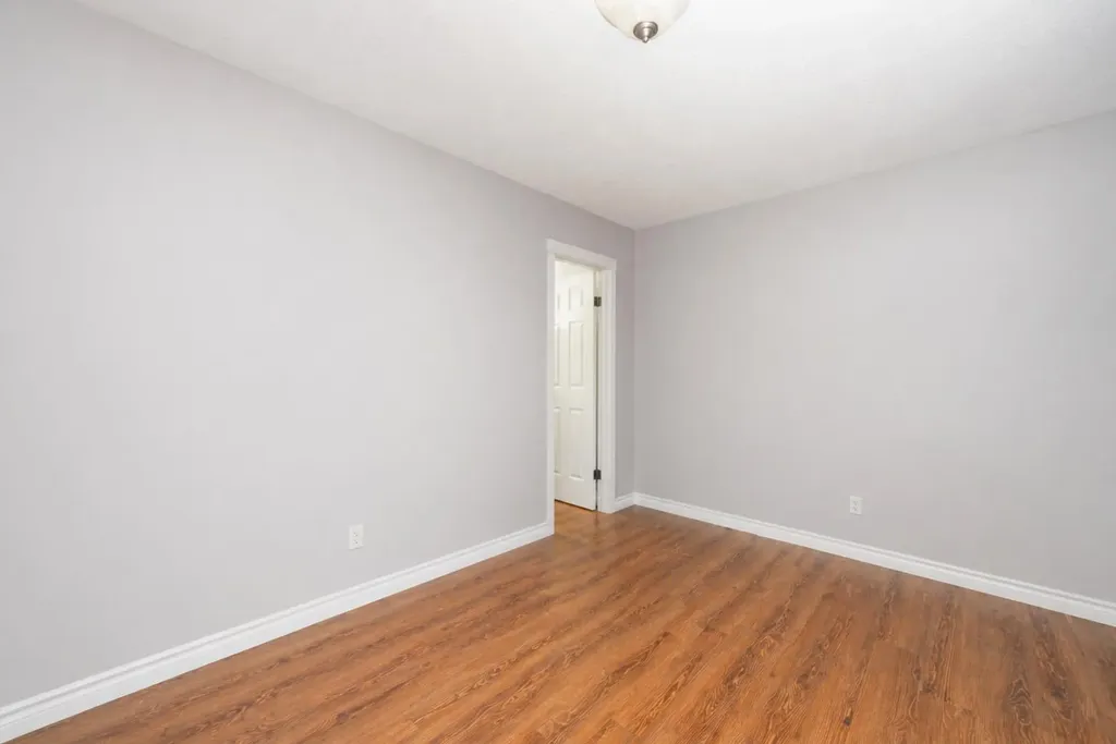 224 Shetland Garden Fort Mcmurray AB T9H5M5