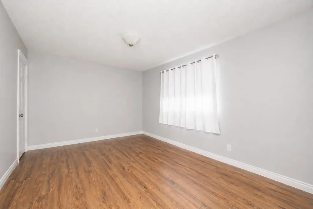224 Shetland Garden Fort Mcmurray AB T9H5M5