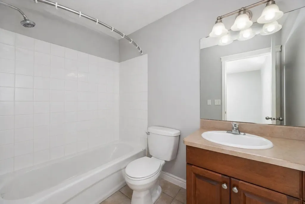224 Shetland Garden Fort Mcmurray AB T9H5M5