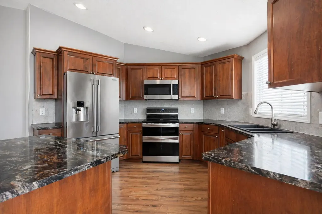 224 Shetland Garden Fort Mcmurray AB T9H5M5