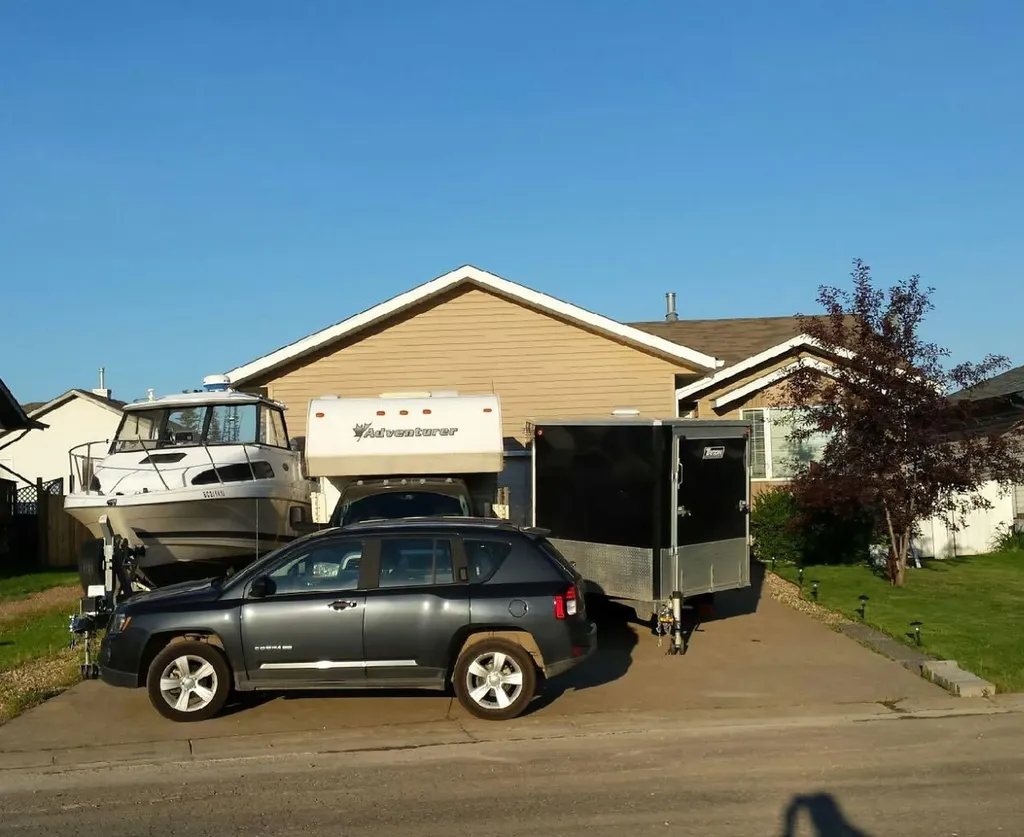 224 Shetland Garden Fort Mcmurray AB T9H5M5