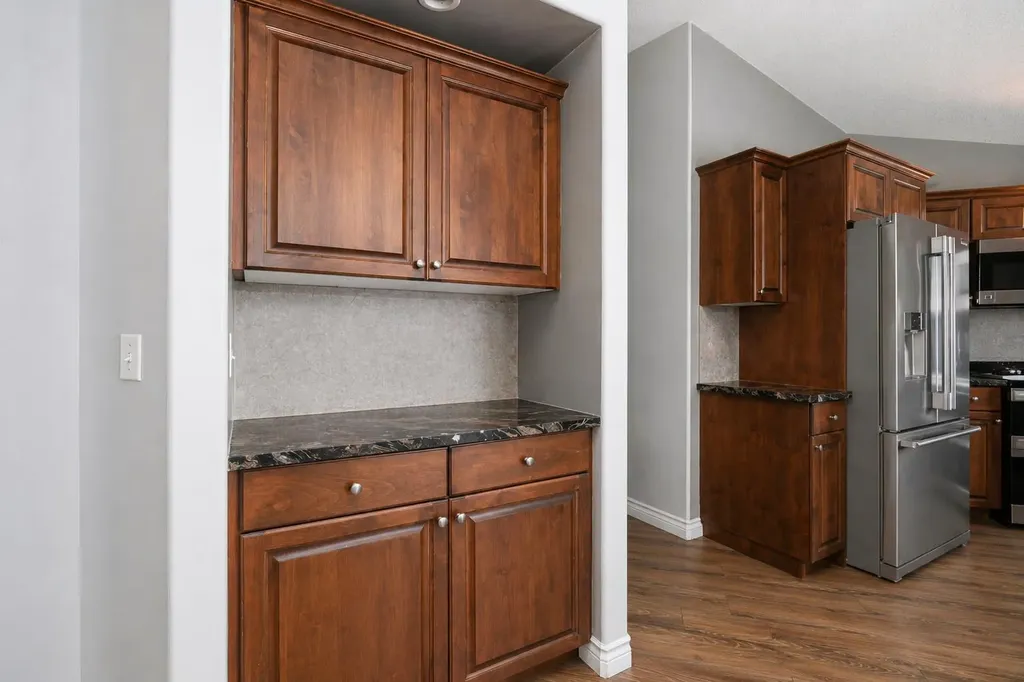 224 Shetland Garden Fort Mcmurray AB T9H5M5