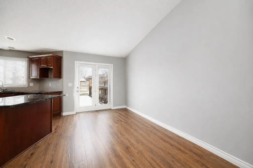 224 Shetland Garden Fort Mcmurray AB T9H5M5