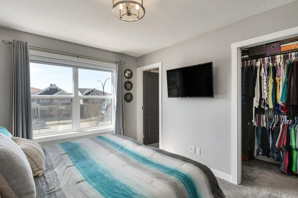 144 Wolf Willow Boulevard SE Calgary AB T2X 1T8