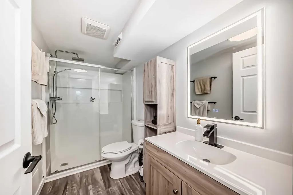 103 Everstone Place SW Calgary AB T2Y 4H7