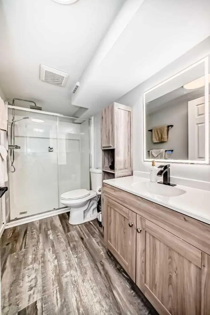 103 Everstone Place SW Calgary AB T2Y 4H7