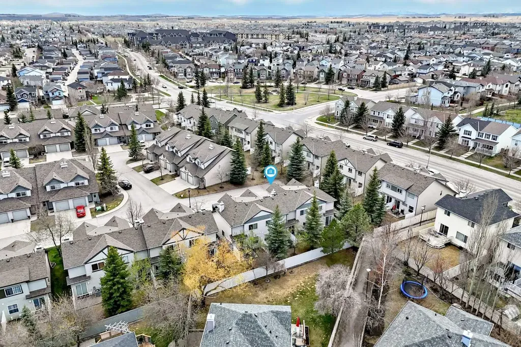 103 Everstone Place SW Calgary AB T2Y 4H7