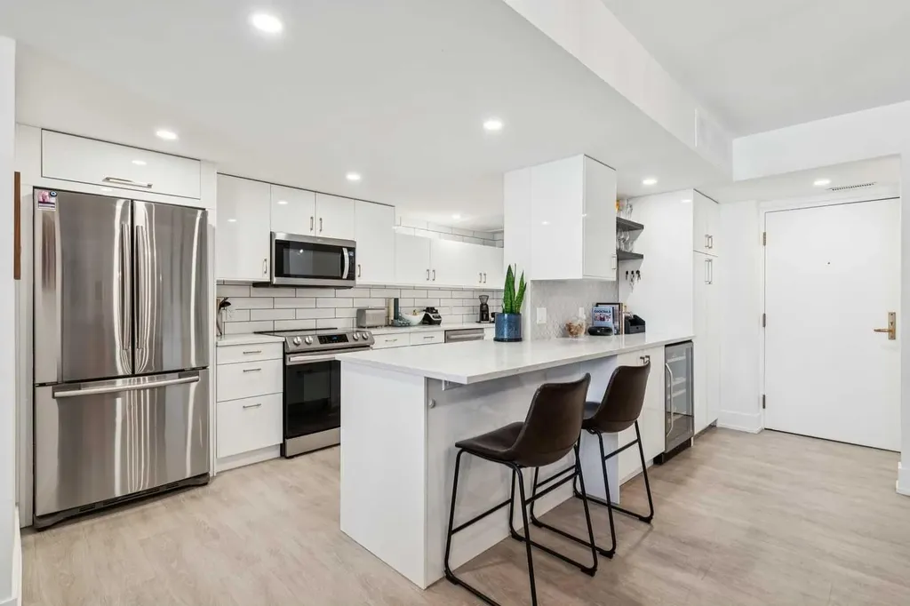 1215 Cameron Avenue SW Calgary AB T2T 0K8