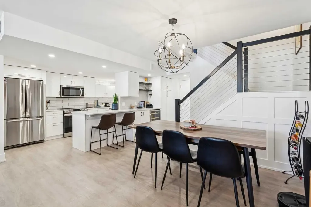 1215 Cameron Avenue SW Calgary AB T2T 0K8