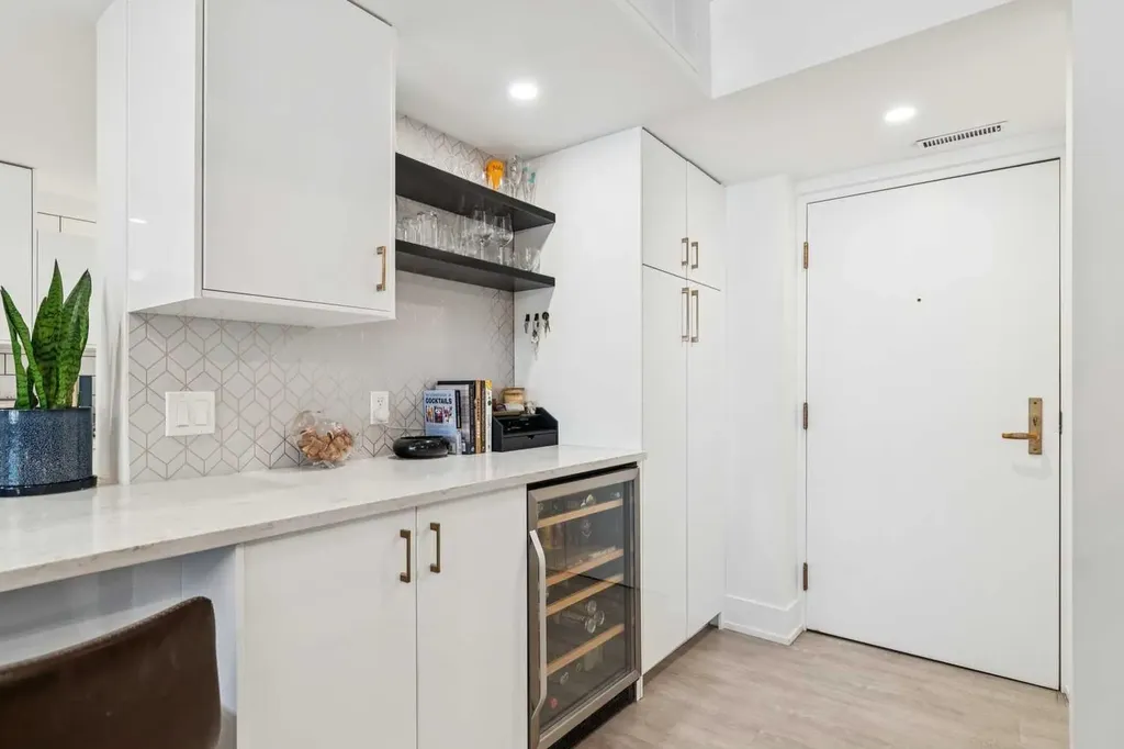 1215 Cameron Avenue SW Calgary AB T2T 0K8