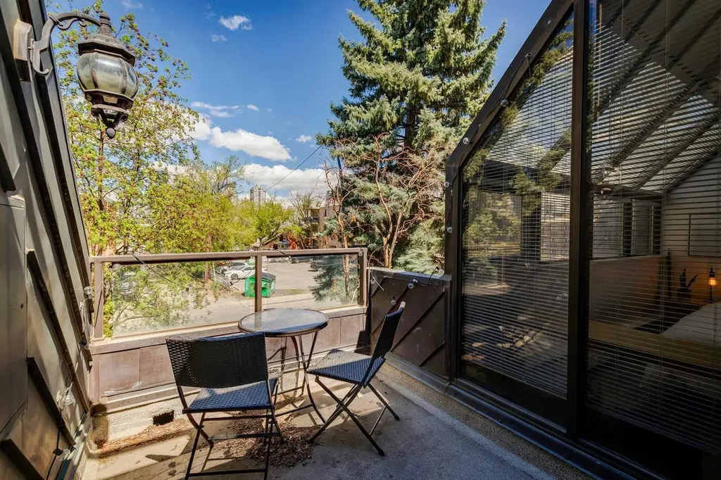 1215 Cameron Avenue SW Calgary AB T2T 0K8