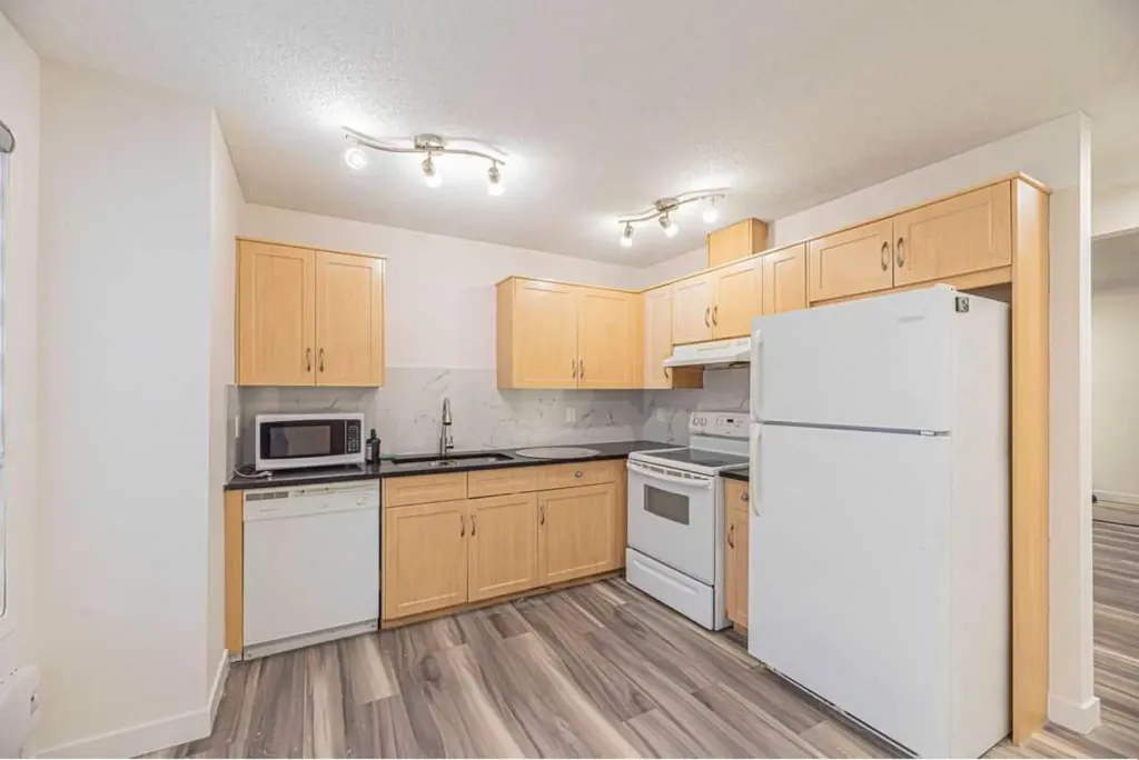 111 Tarawood Lane NE Calgary AB T3J 5B9