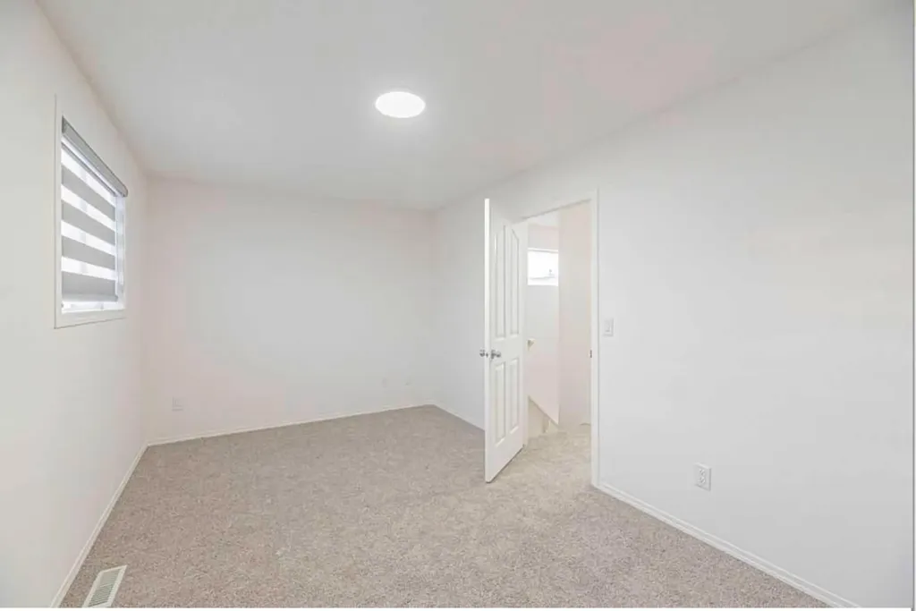 111 Tarawood Lane NE Calgary AB T3J 5B9