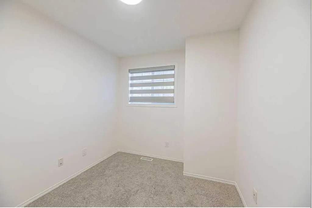 111 Tarawood Lane NE Calgary AB T3J 5B9