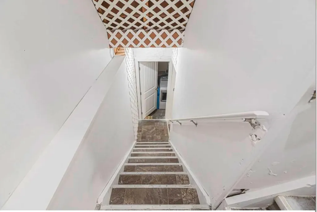 111 Tarawood Lane NE Calgary AB T3J 5B9