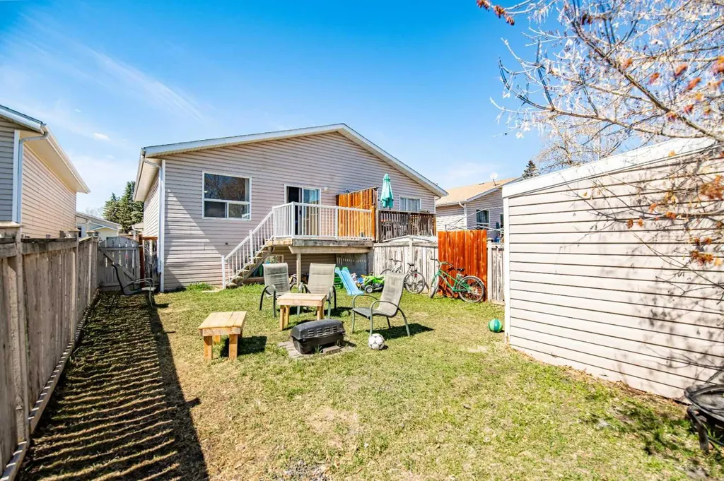 5817 60 Avenue Red Deer AB T4N 5S2