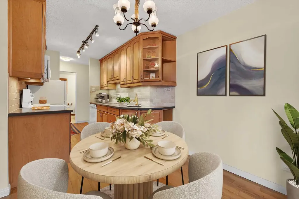 508 Cedar Crescent SW Calgary AB T3C 2Y8