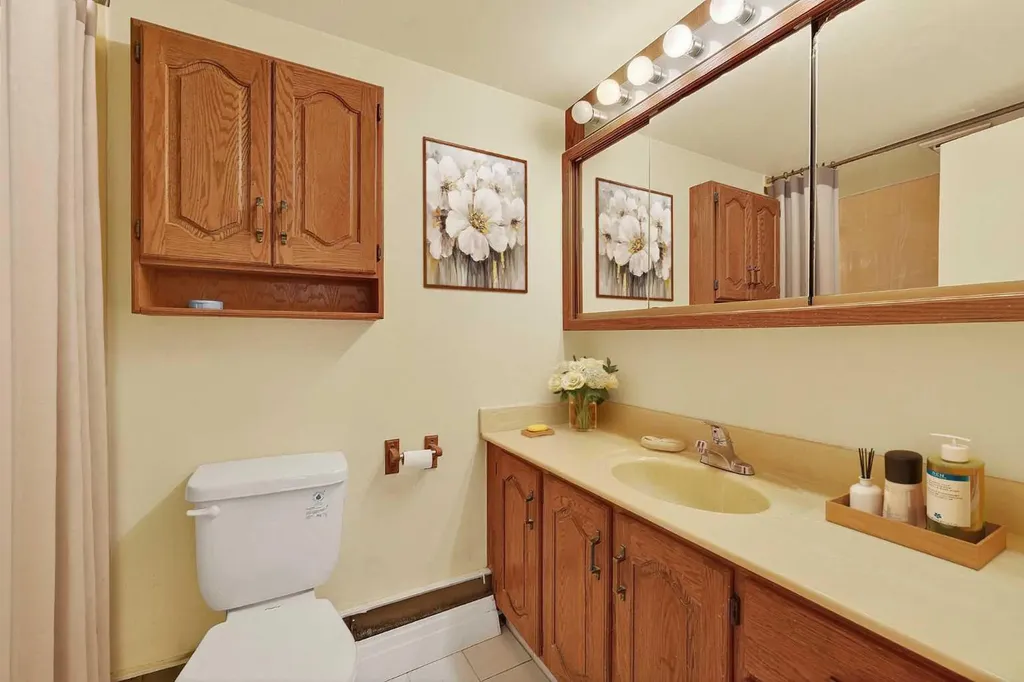 508 Cedar Crescent SW Calgary AB T3C 2Y8