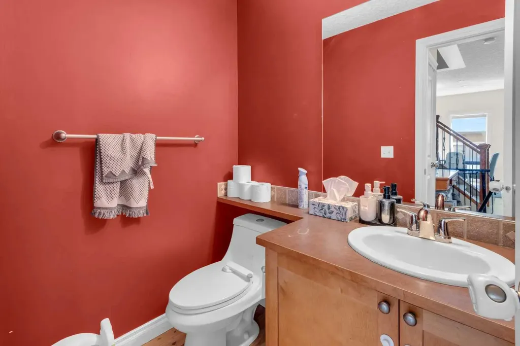 3421 5 Avenue NW Calgary AB T2N 0V5