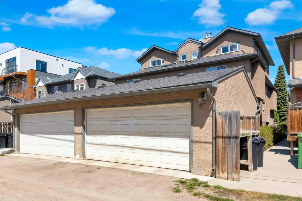 3421 5 Avenue NW Calgary AB T2N 0V5
