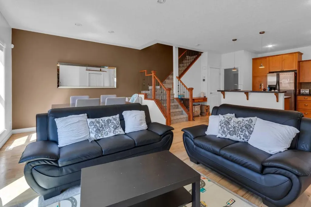 3421 5 Avenue NW Calgary AB T2N 0V5