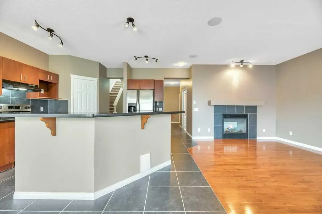 151 Everhollow Way SW Calgary AB T2Y 4R7