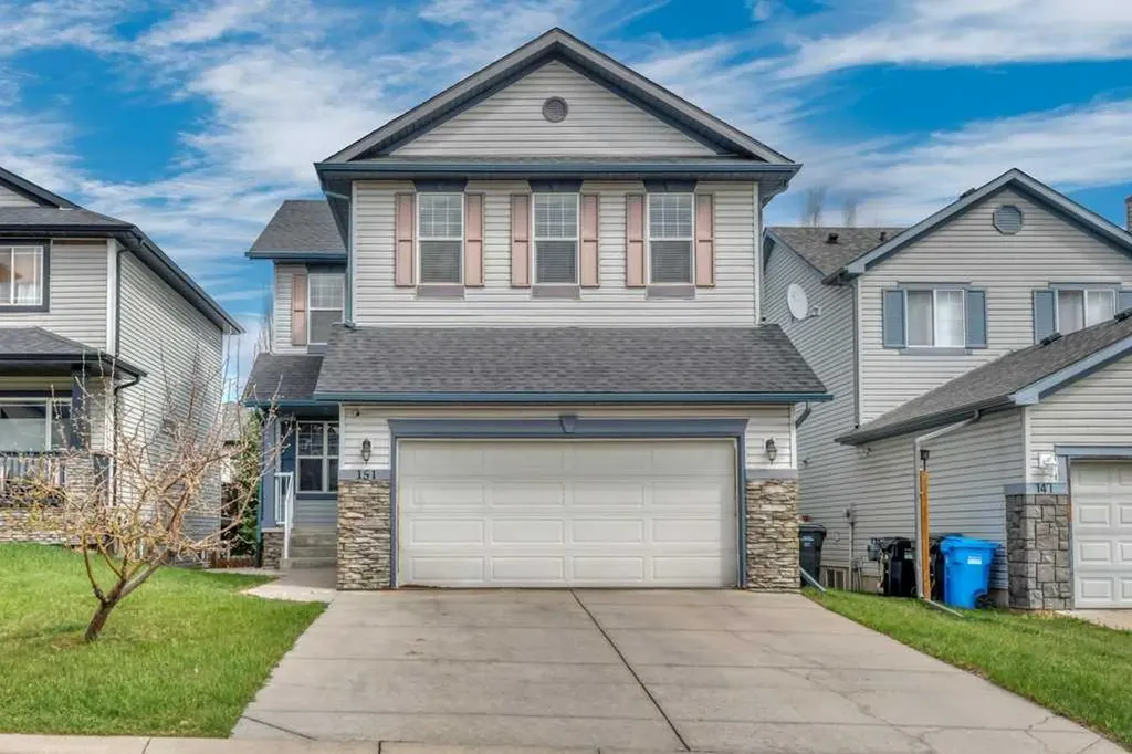 151 Everhollow Way SW Calgary AB T2Y 4R7