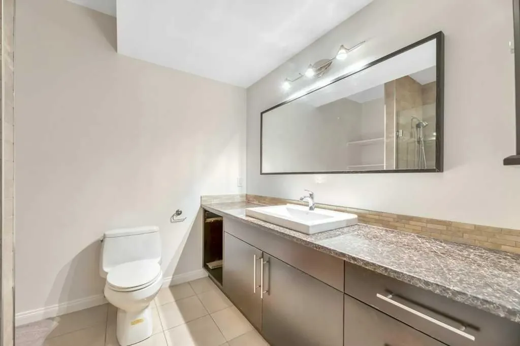 151 Everhollow Way SW Calgary AB T2Y 4R7