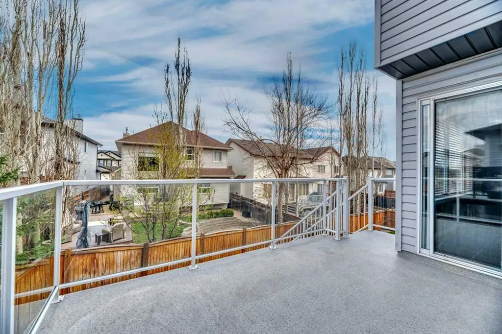 151 Everhollow Way SW Calgary AB T2Y 4R7
