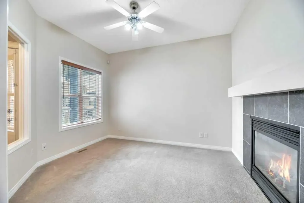 151 Everhollow Way SW Calgary AB T2Y 4R7