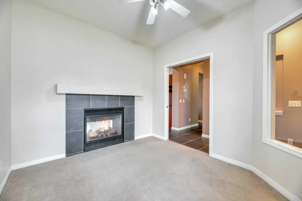 151 Everhollow Way SW Calgary AB T2Y 4R7