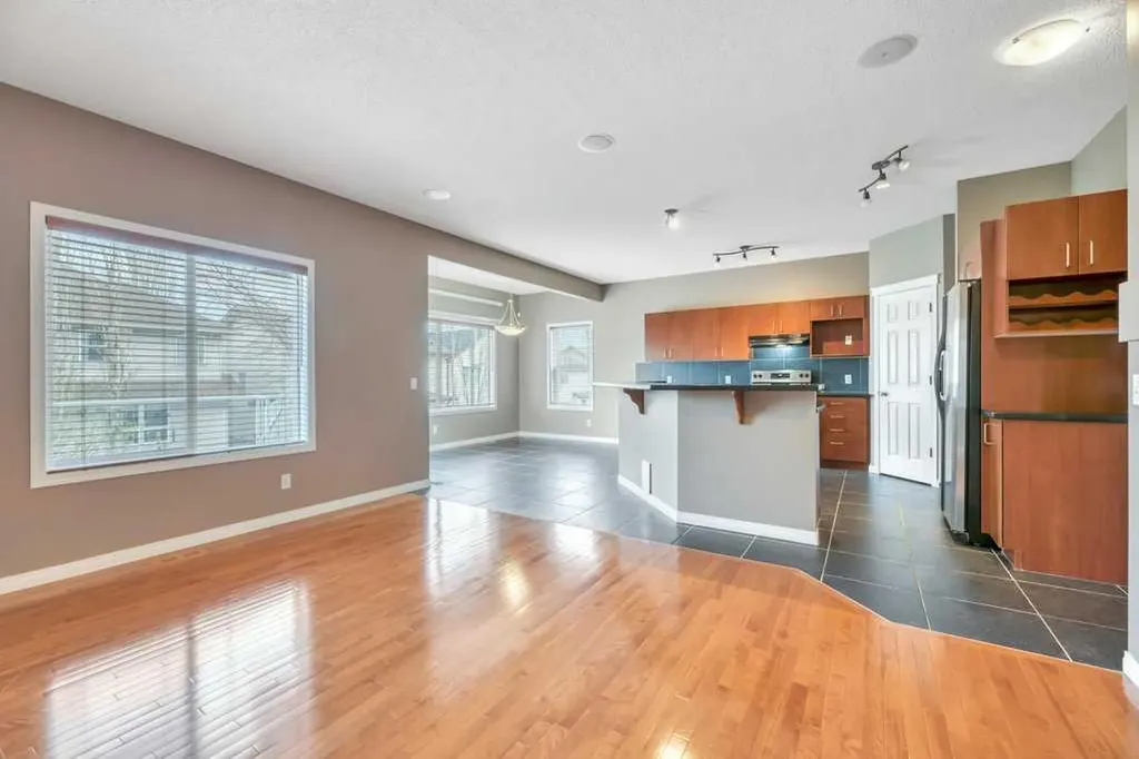 151 Everhollow Way SW Calgary AB T2Y 4R7
