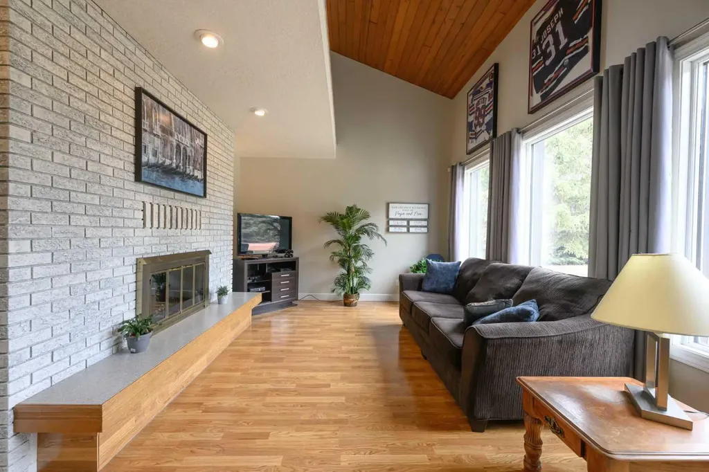 54075 742 Township Sexsmith AB T0H 3C0