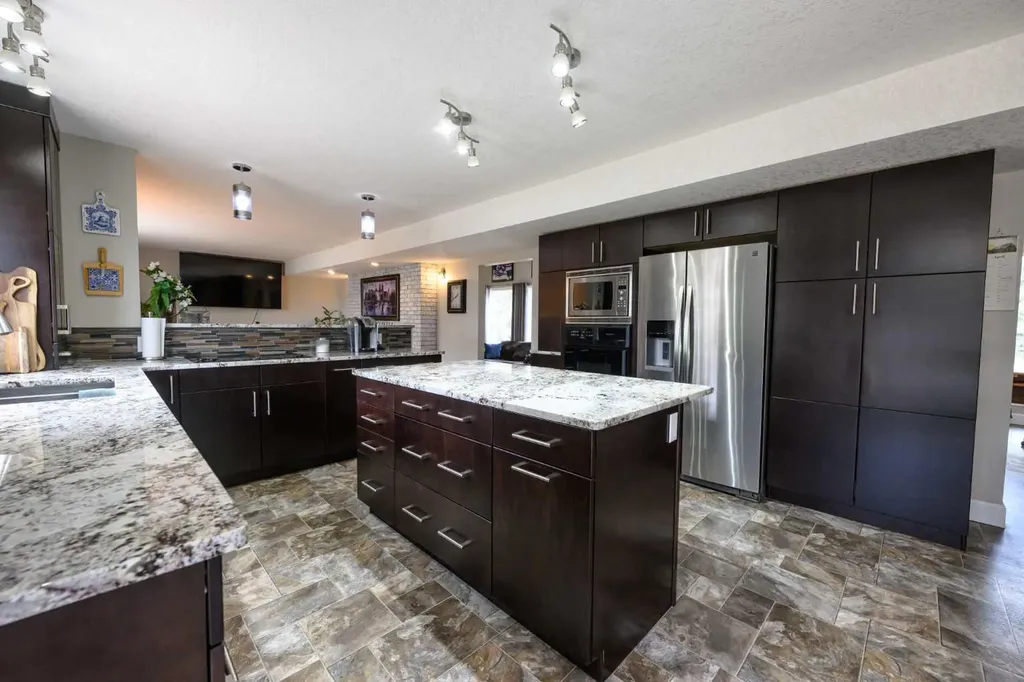 54075 742 Township Sexsmith AB T0H 3C0