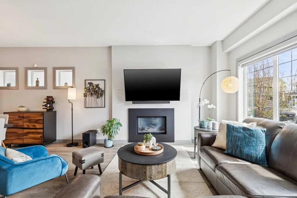 216 Mahogany Grove SE Calgary AB T3M 1W8