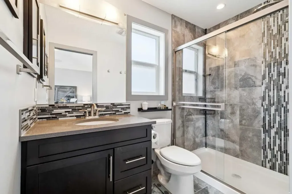 216 Mahogany Grove SE Calgary AB T3M 1W8