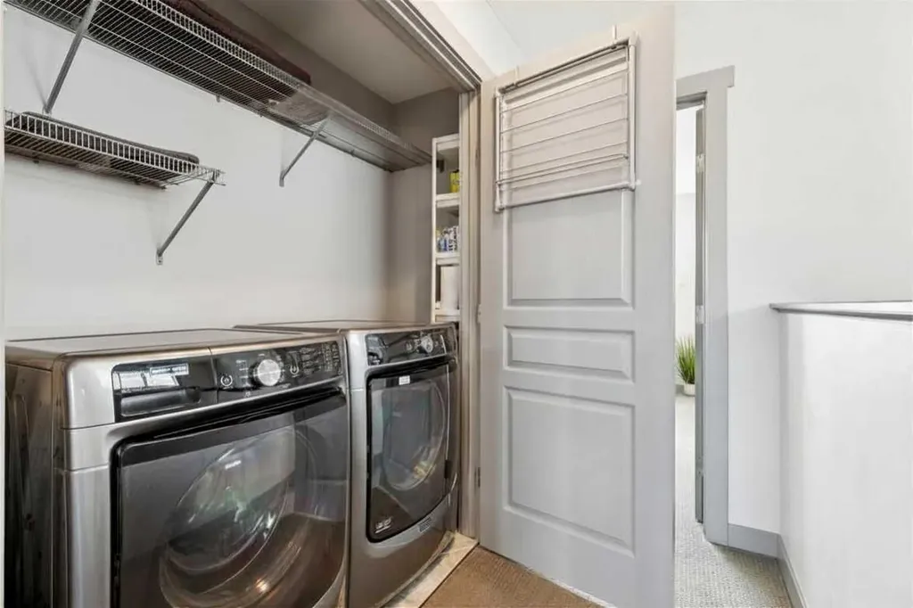 216 Mahogany Grove SE Calgary AB T3M 1W8