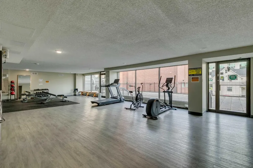 220 13 Avenue SW Calgary AB T2R1L6