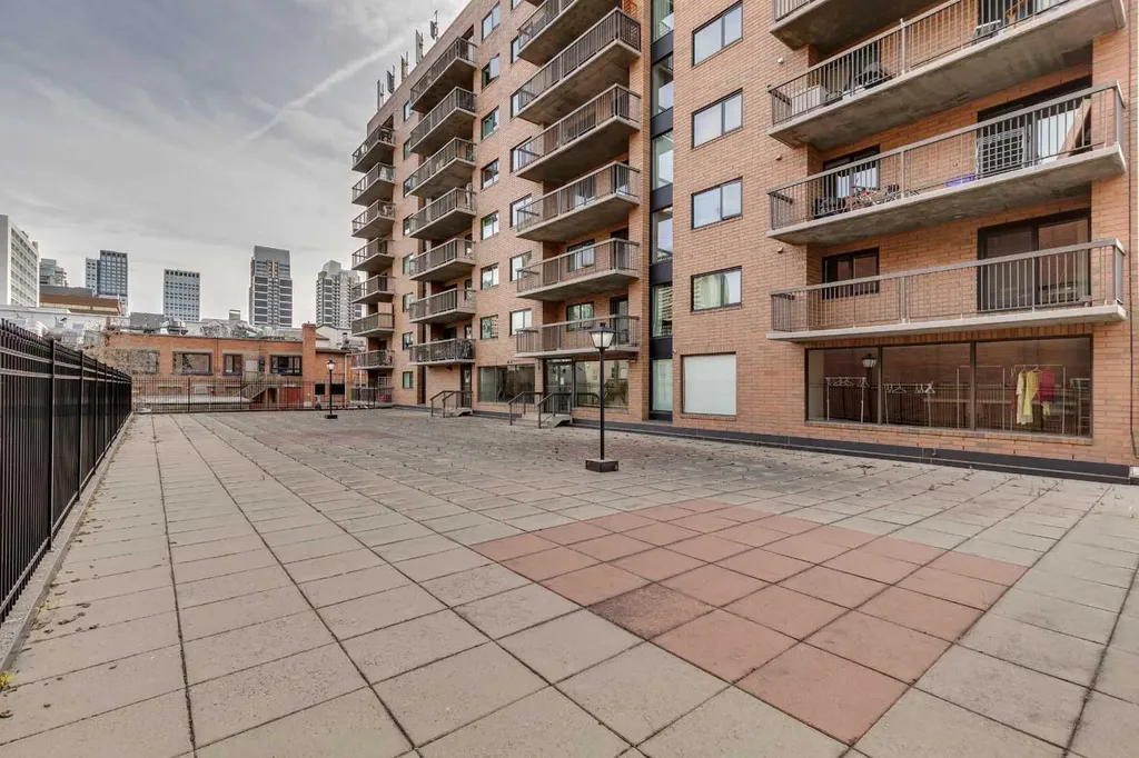 220 13 Avenue SW Calgary AB T2R1L6