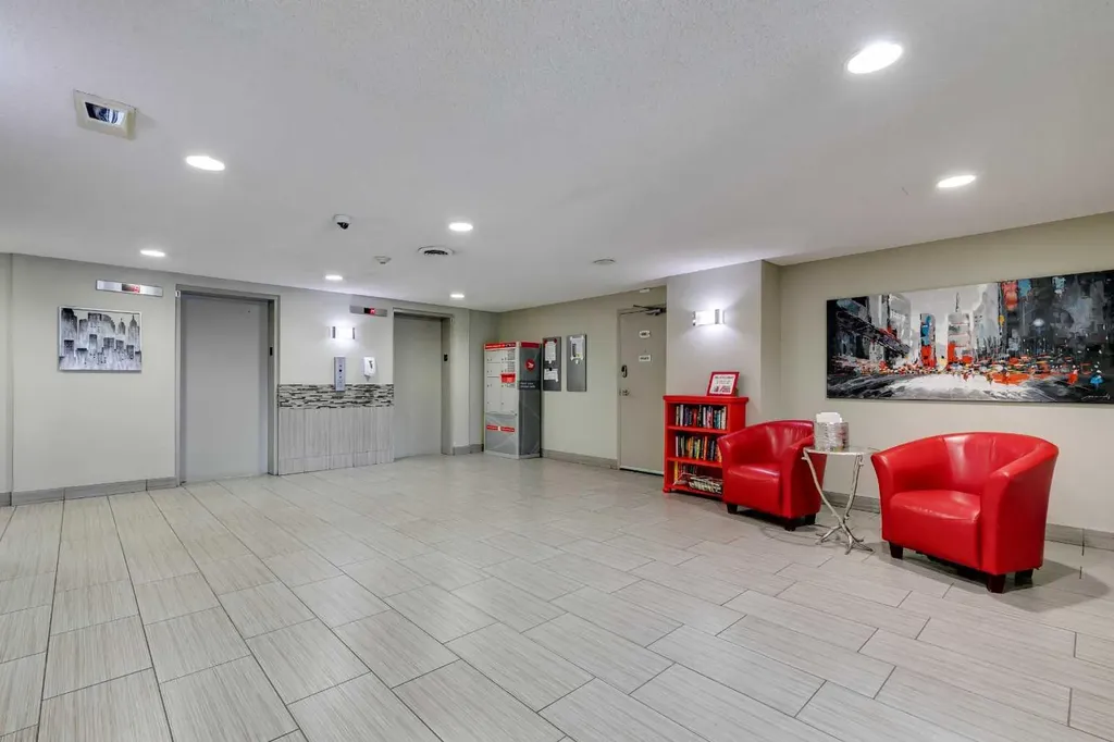 220 13 Avenue SW Calgary AB T2R1L6