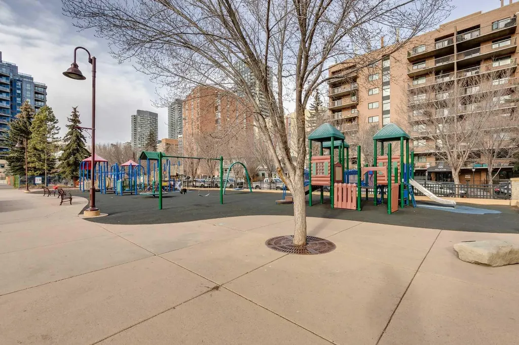 220 13 Avenue SW Calgary AB T2R1L6