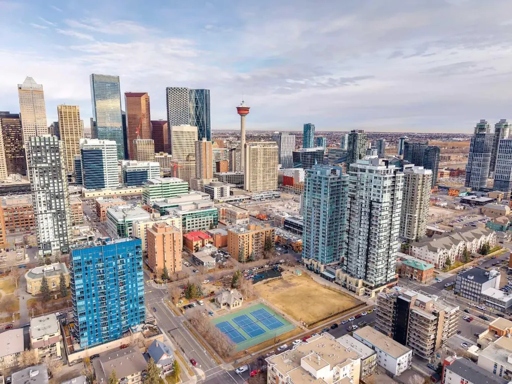220 13 Avenue SW Calgary AB T2R1L6