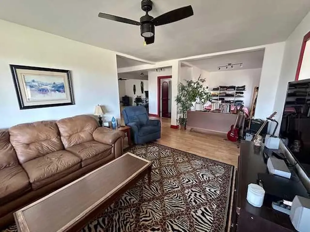 4702 49th Street Bashaw AB T0B 0H0