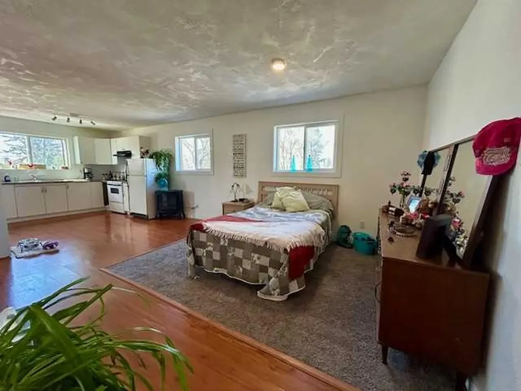 4702 49th Street Bashaw AB T0B 0H0