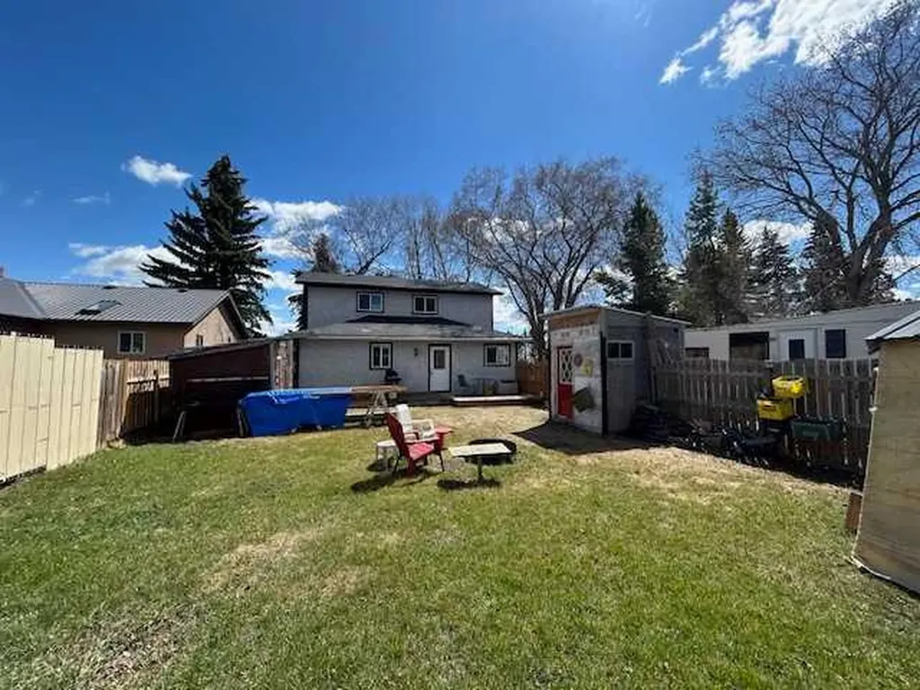 4702 49th Street Bashaw AB T0B 0H0