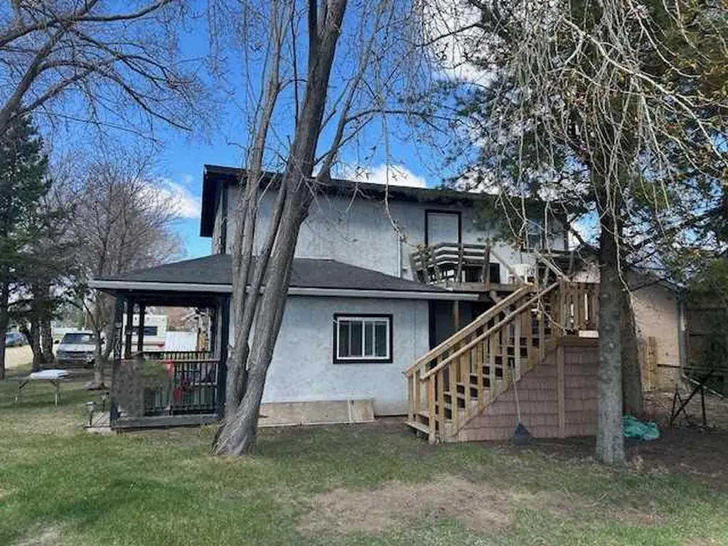 4702 49th Street Bashaw AB T0B 0H0
