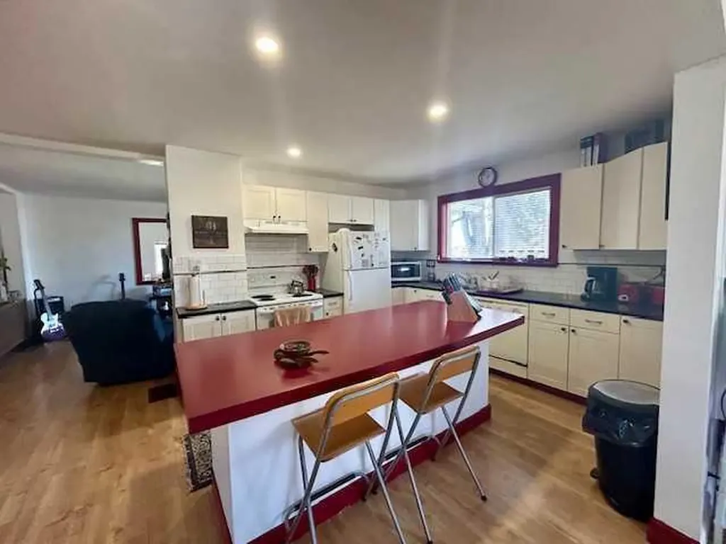 4702 49th Street Bashaw AB T0B 0H0
