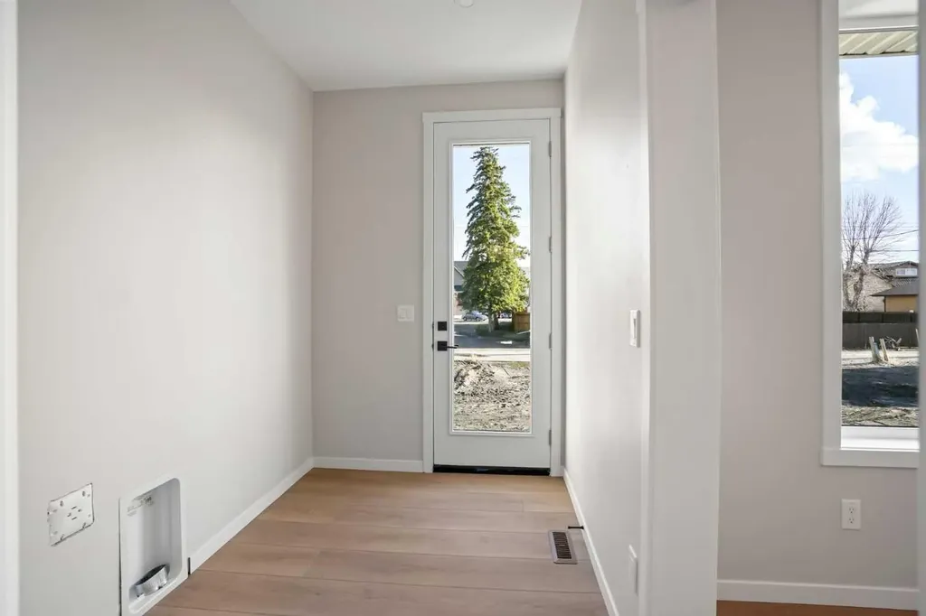 121 5 Avenue SE High River AB T1V 1G2