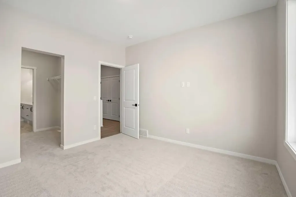 121 5 Avenue SE High River AB T1V 1G2