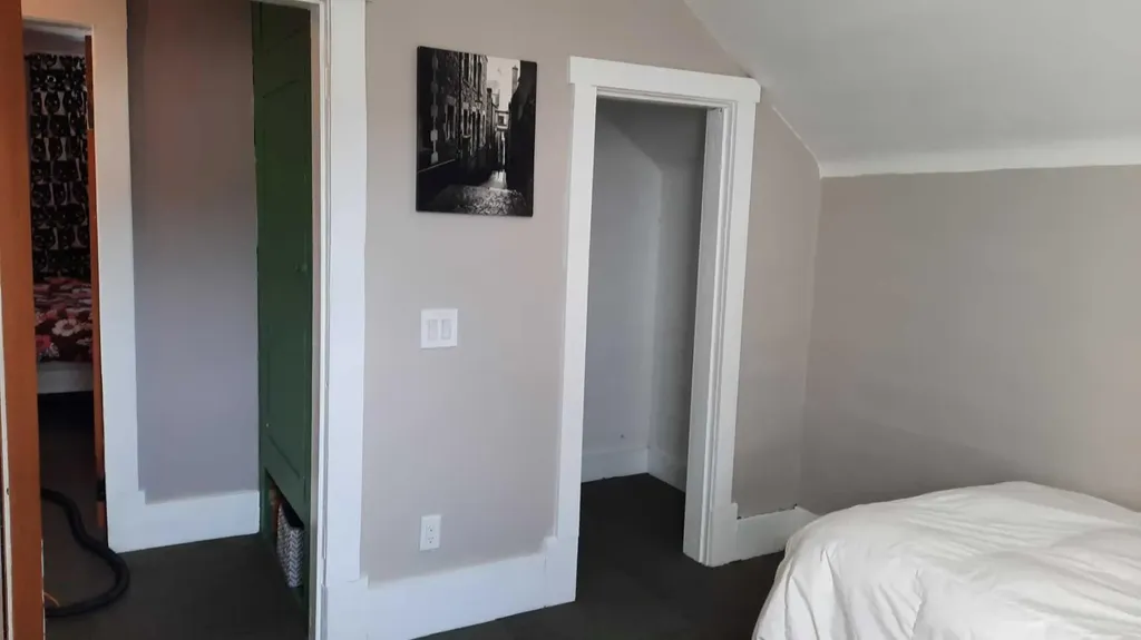 274 3 Street W Drumheller AB T0J0Y4
